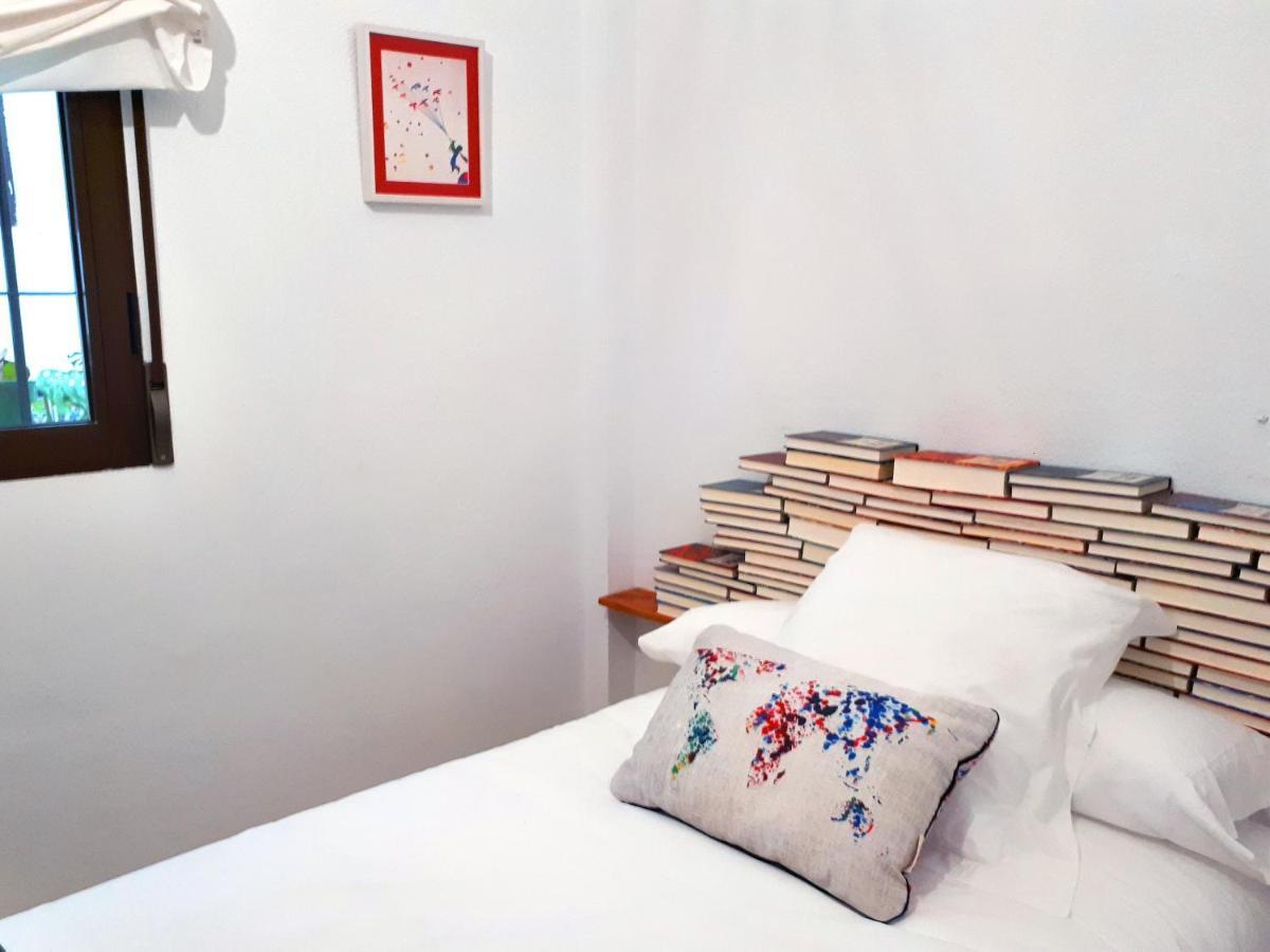La Libreria De Viana Apartment Cordoba Bilik gambar